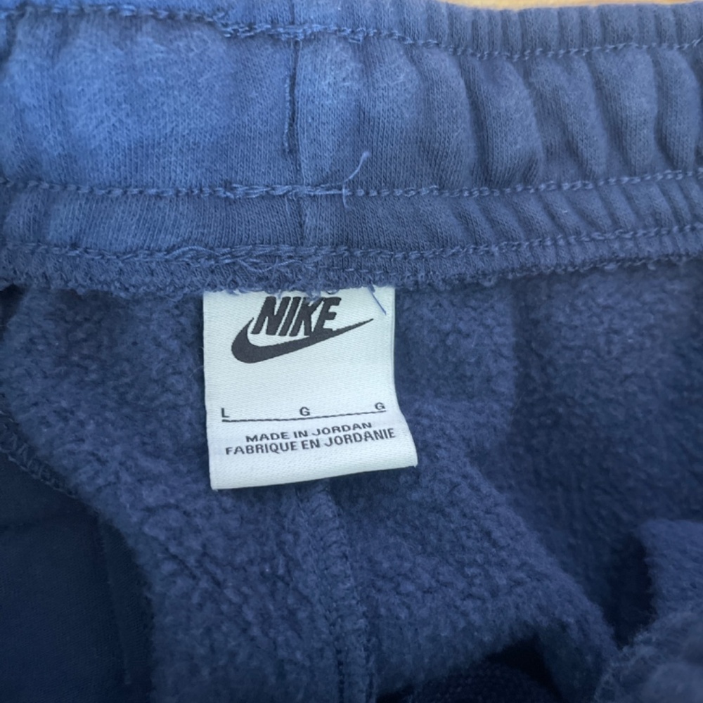 EUC Men’s Nike Navy Blue Training Pants / Sweatpants / Joggers Size Large - Picture 6 of 7